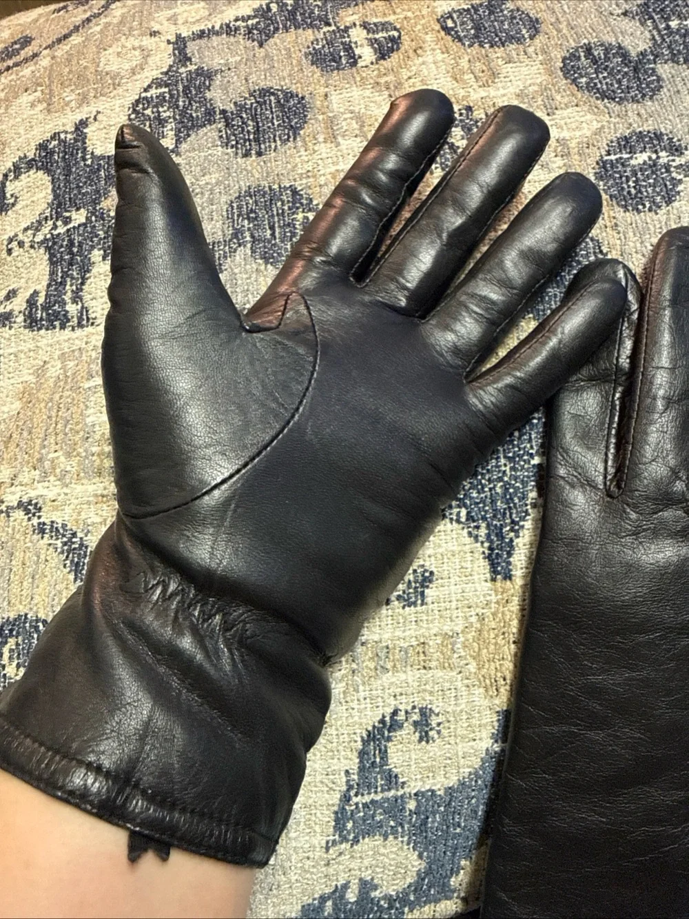 N/A classic black